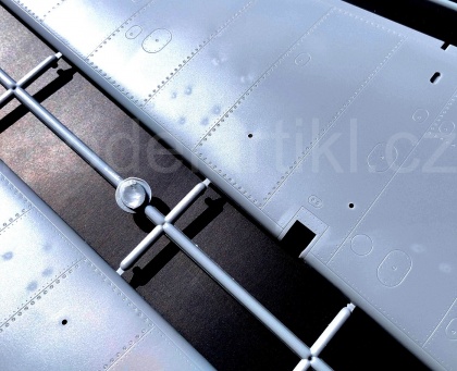 Junkers Ju-87R Stuka, 1:24, 005/02423