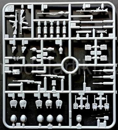 German Soldiers At Field Briefing, 1:35, 001/35212