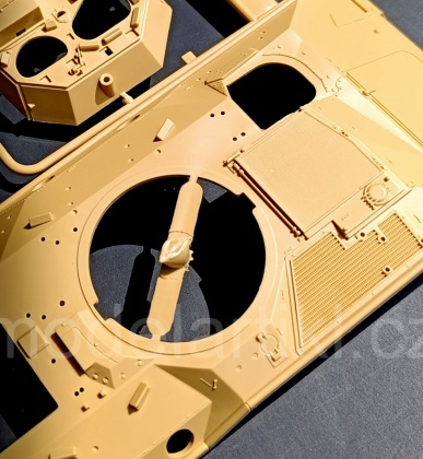 M2 Bradley, 1:35, 002/13237
