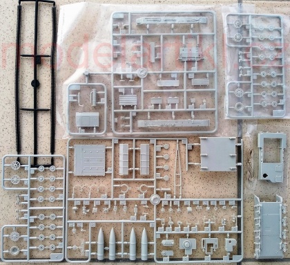 German Munitionsschlepper Pz.Kpfw. IV Ausf. D/E, 1:72, 008/82907