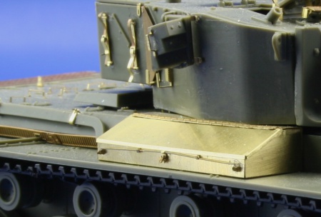 A-34 Comet tool boxes (1:35 Bronco), 1:35, 003/35945